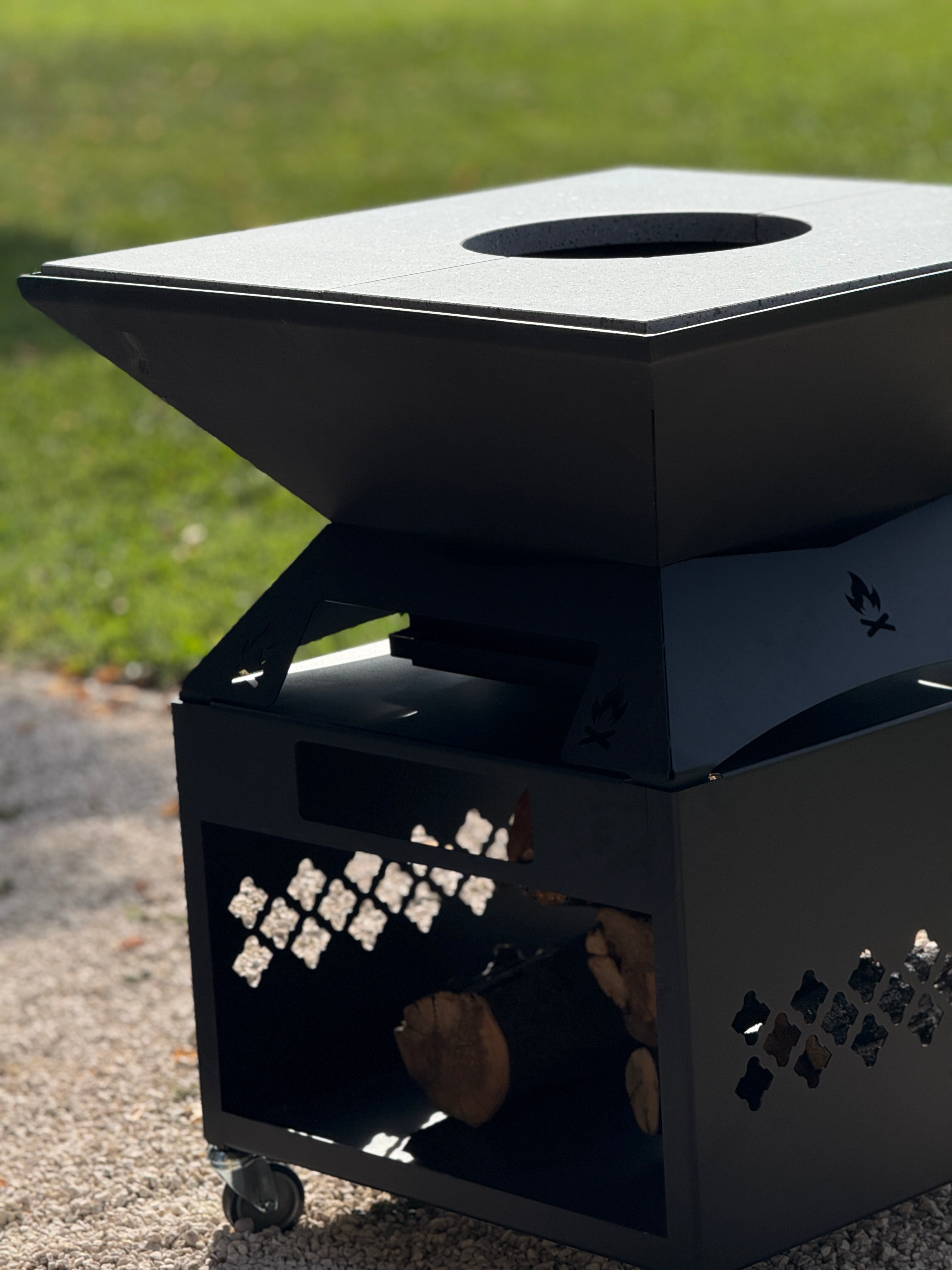 Braciere VESTA 74X74 Pietra Lavica